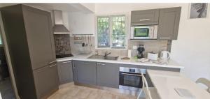 Appartements Apartment with garden in Sainte-Maxime : photos des chambres