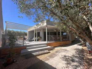 Apartments by the sea Pakostane, Biograd - 23357