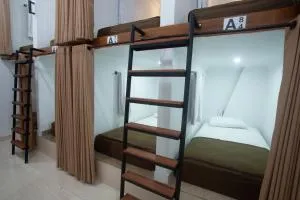 Lucky Hostel - Падангбай