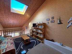 Appartement T3 - à 50m de la plage, 2 chambres, garage - FR-1-197-225