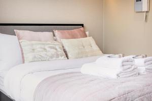 Fantastic Multilevel 3BR, Vibrant Angel, 5min Tube