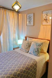 Only Women Solo Mujeres