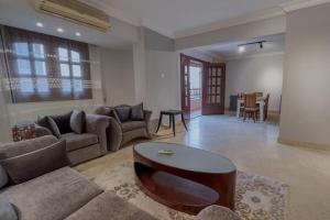 Zamalek Luxuriou Apt