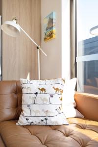 Kashmir - Luxury Top Floor Apartment - Mountain View