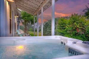 Meadows Cottage - Hot Tub & 5 mins to Main - Morris Ranch