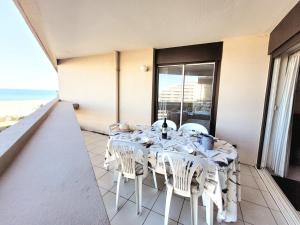Canet - T2 cabine 5 pers, accès plage, piscine, parking - FR-1-794-118