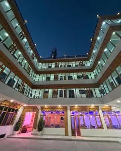 Hotel Lal's Inn - 卡尔吉尔