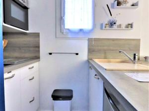 Appartements Charmant appartement avec jardin, proche plages, commerces et Royan, parking prive - FR-1-494-195 : photos des chambres