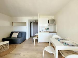 Canet-en-Roussillon T2 Moderne - Parking - Clim - 2ème étage avec ascenseur - 4 pers - FR-1-794-136