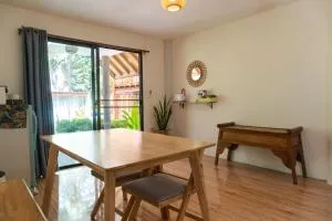 Leeloo Paradise - Khanom