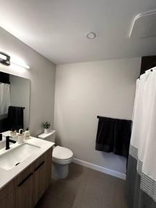 Private Hot Tub Ski In Ski Out Sleeps 9