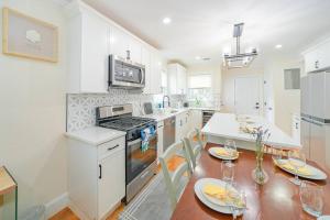 80-2 4BR Boston - Bright Family Stay near PJP II Park