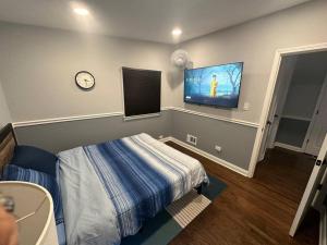 House in the Park 5 Min from OHare