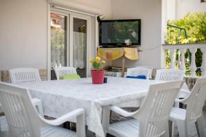 Ferien Haus mit Bestway-Pool,Parking,Garten ,Grill,3 Terrassen 