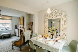 Wigeon Cottage, Aldeburgh - Sleeps 4 - Adults only house