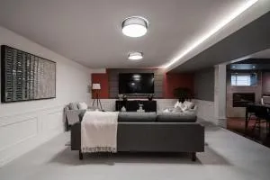 North Vancouver Lynn Valley Two Bedrooms Suite - Lynn Creek