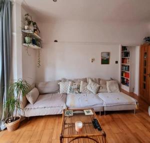 Beautiful beach walk apartment