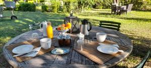 Chambre dHotes Manon - Domaine Les Peupliers -