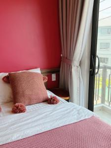 Phòng Có Giường Cỡ Queen Với Ban Công (Queen Room with Balcony)