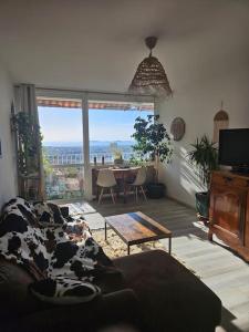 Magnifique T3 vue mer Stade Vélodrome calanques