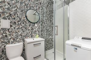 Aleja Stanów Zjednoczonych 21 by Homeprime