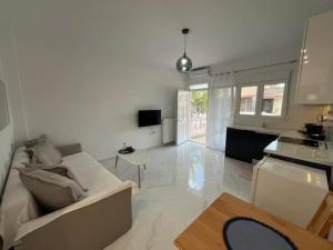 House B Diavata, Thessaloniki