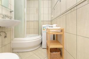 Komfortowe Studio w Gdańsku dla czterech osób by Noclegi Renters