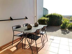 Appartements T1 Bis avec piscine vue golf et montagnes : Appartement 1 Chambre