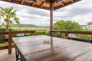 Villa Golden Shore with Private Pool in Kranevo