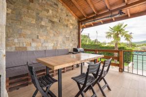 Villa Golden Shore with Private Pool in Kranevo