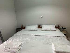 D2 Apartment - Athens Oasis