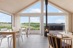 Bettysvej 3 - Bright And Coastal Holiday Home