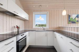 Bettysvej 3 - Bright And Coastal Holiday Home