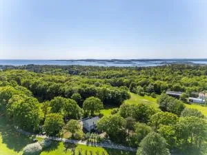 Sunny paradise by the sea - Nord Måkerøy