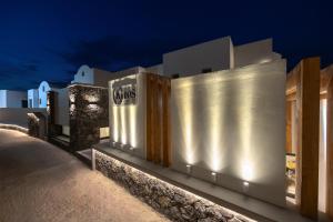 Kudos Suites Firostefani