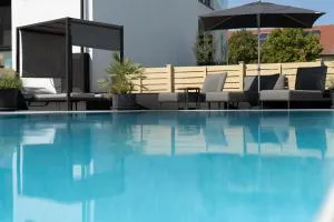 Kracher Hotel Doppelzimmer - für maximal 4 Personen inklusive Pool - Руст