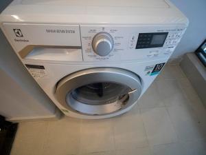 Fujihousing - Vinhomes Metropolis Apartment