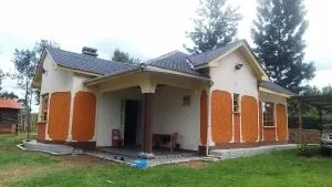 Ikuo Farm - Moiʼs Bridge