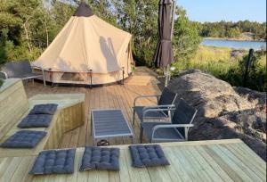 Härligt privat Glamping med bastutält