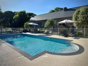 乐多马恩尼杜甘绮思酒店 - Locoal