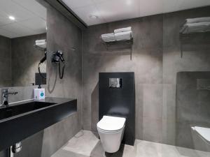 Twin Room room in Quality Hotel Grand Royal
