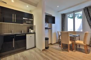 Appart'hotels Emeraude Residence Hoteliere : photos des chambres