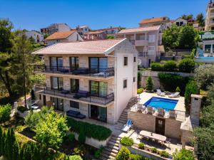 Villa Sunset Apartments