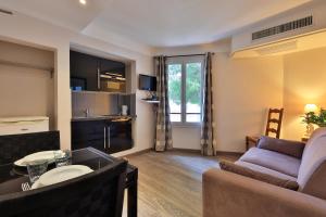 Appart'hotels Emeraude Residence Hoteliere : photos des chambres
