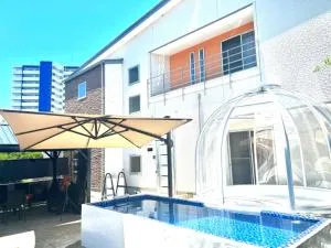 バブルハウス付きの室外温泉!白良浜徒歩10分!プール付き!BBQ雨でも可能!貸切!浅築5LDk - Asso