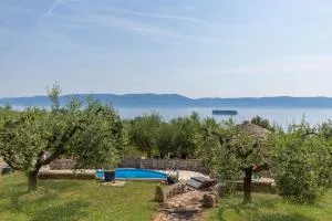 Holiday House Istria with Private pool and Sea View - 拉维尼
