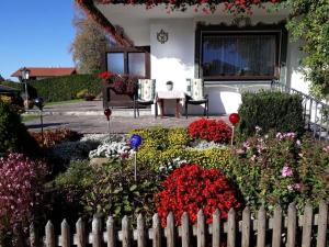 Gästehaus Bergfrieden, Ferienwohnung Andrea
