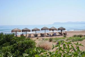 Kostoulas House Beachfront by 8essentially