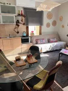 Guest House with a garden and private parking space - Doxato