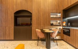 Jais Home-Moon Apartment Old Town